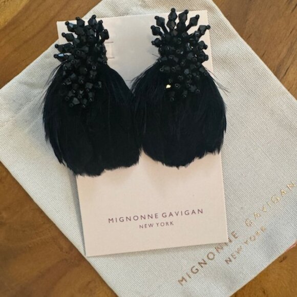 Mignonne Gavigan Mini Delaney Feather Earrings - Picture 2 of 4